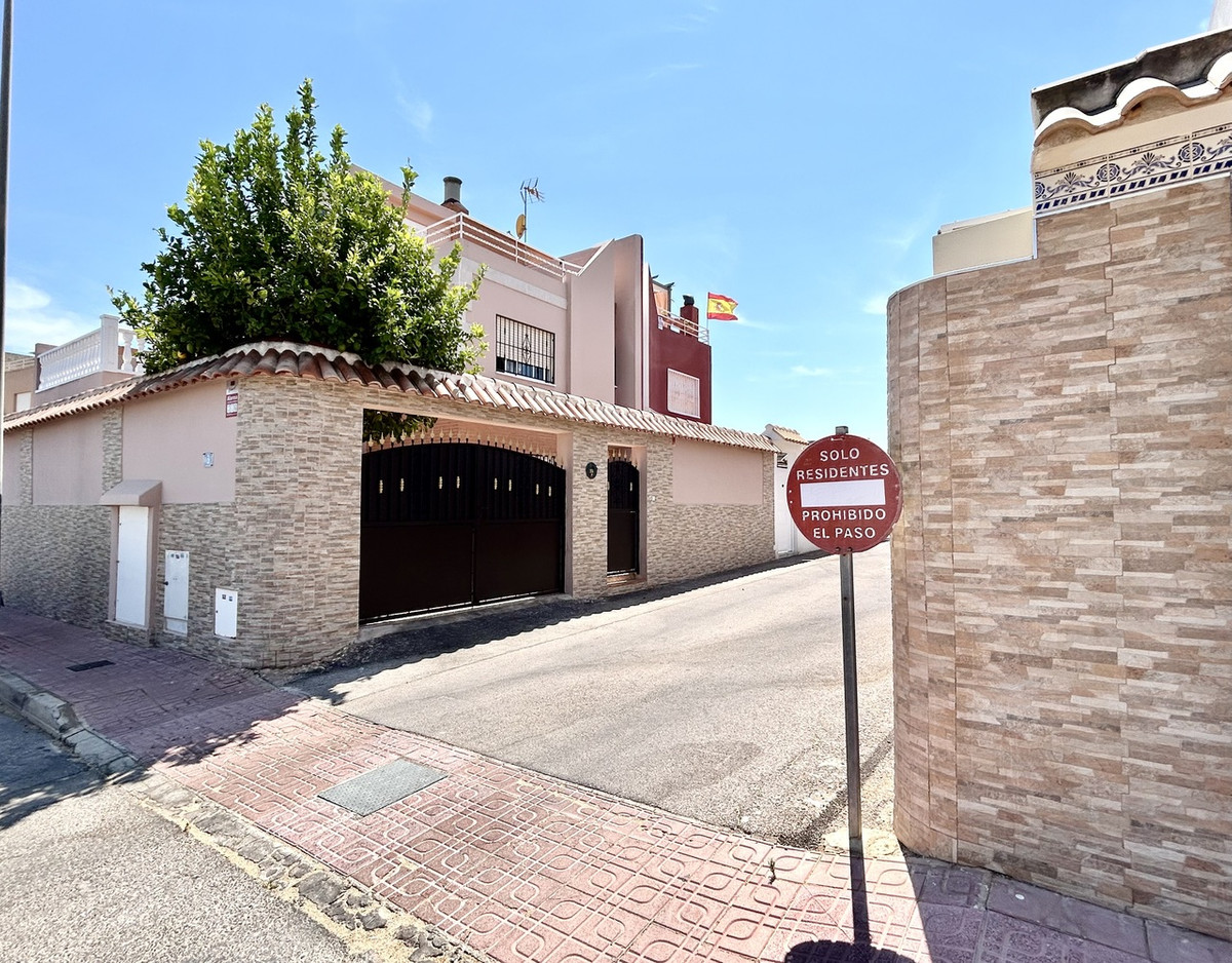 For sale - 2 Bedroom 2 Bathroom House - Townhouse in Orihuela - Los Altos  - Alicante