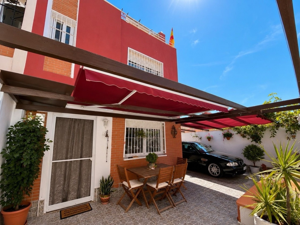 2 Bedroom 2 Bathroom House - Townhouse in Orihuela