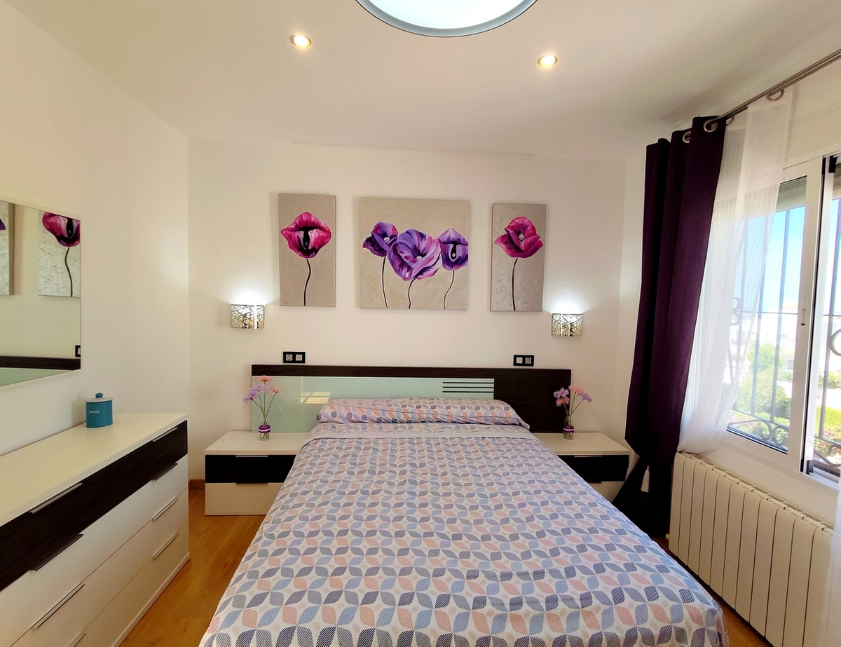 For sale - 6 Bedroom 2 Bathroom House - Townhouse in Orihuela - Los Altos  - Alicante