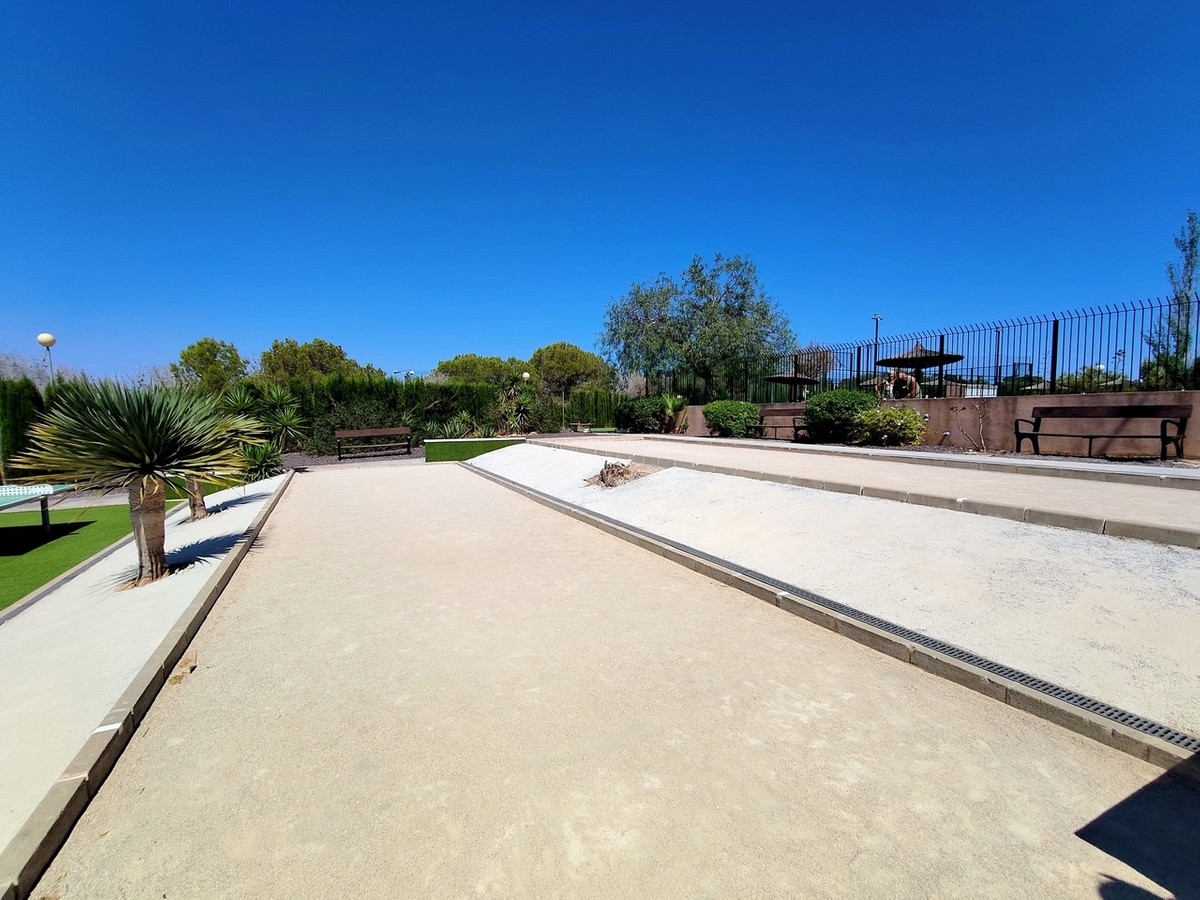 For sale - 6 Bedroom 2 Bathroom House - Townhouse in Orihuela - Los Altos  - Alicante