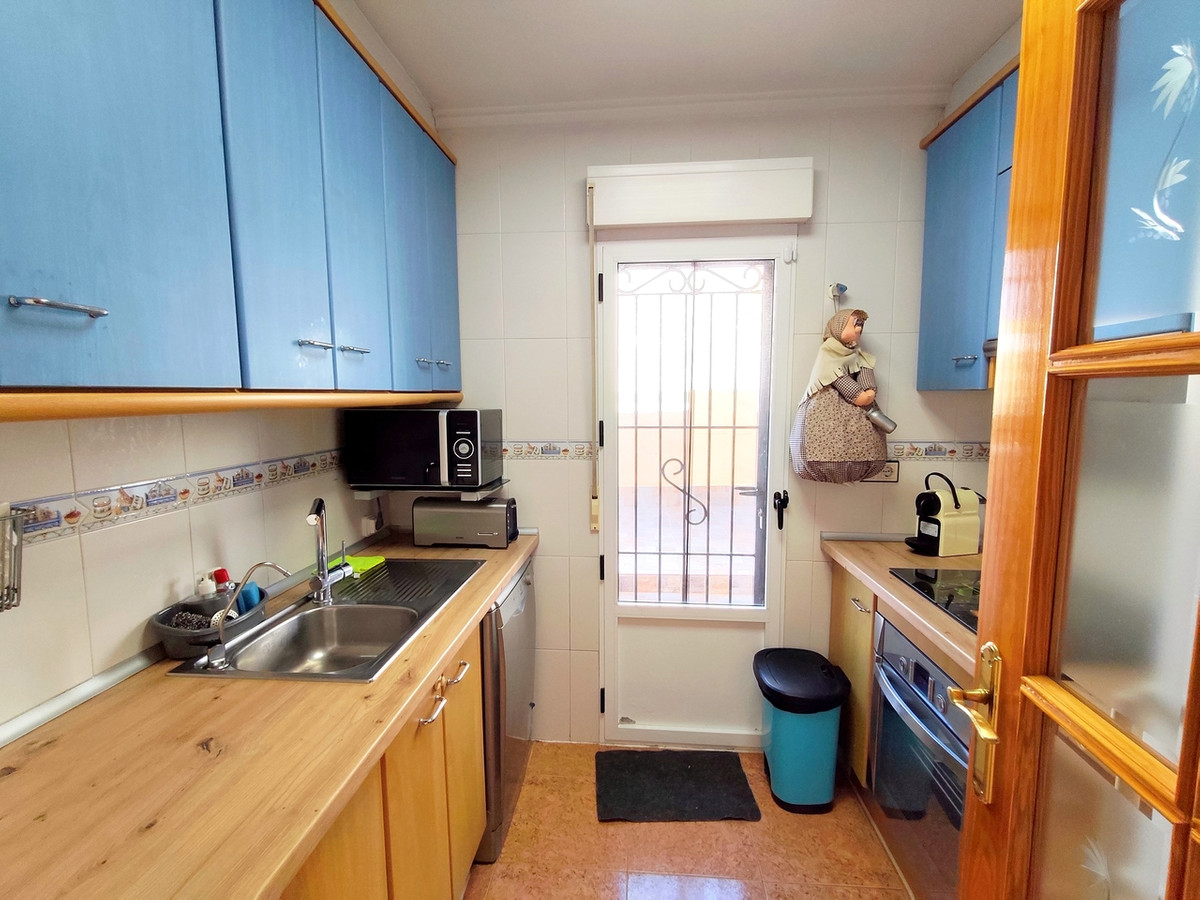 For sale - 6 Bedroom 2 Bathroom House - Townhouse in Orihuela - Los Altos  - Alicante