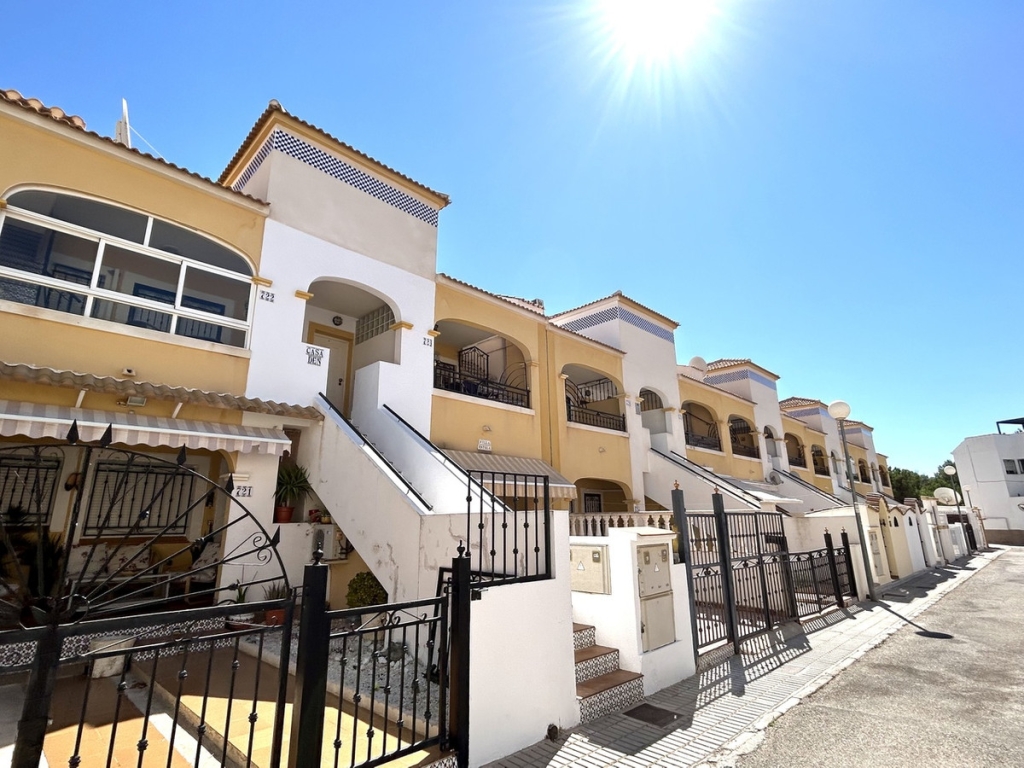 2 Bedroom 1 Bathroom Apartment - Penthouse in Orihuela