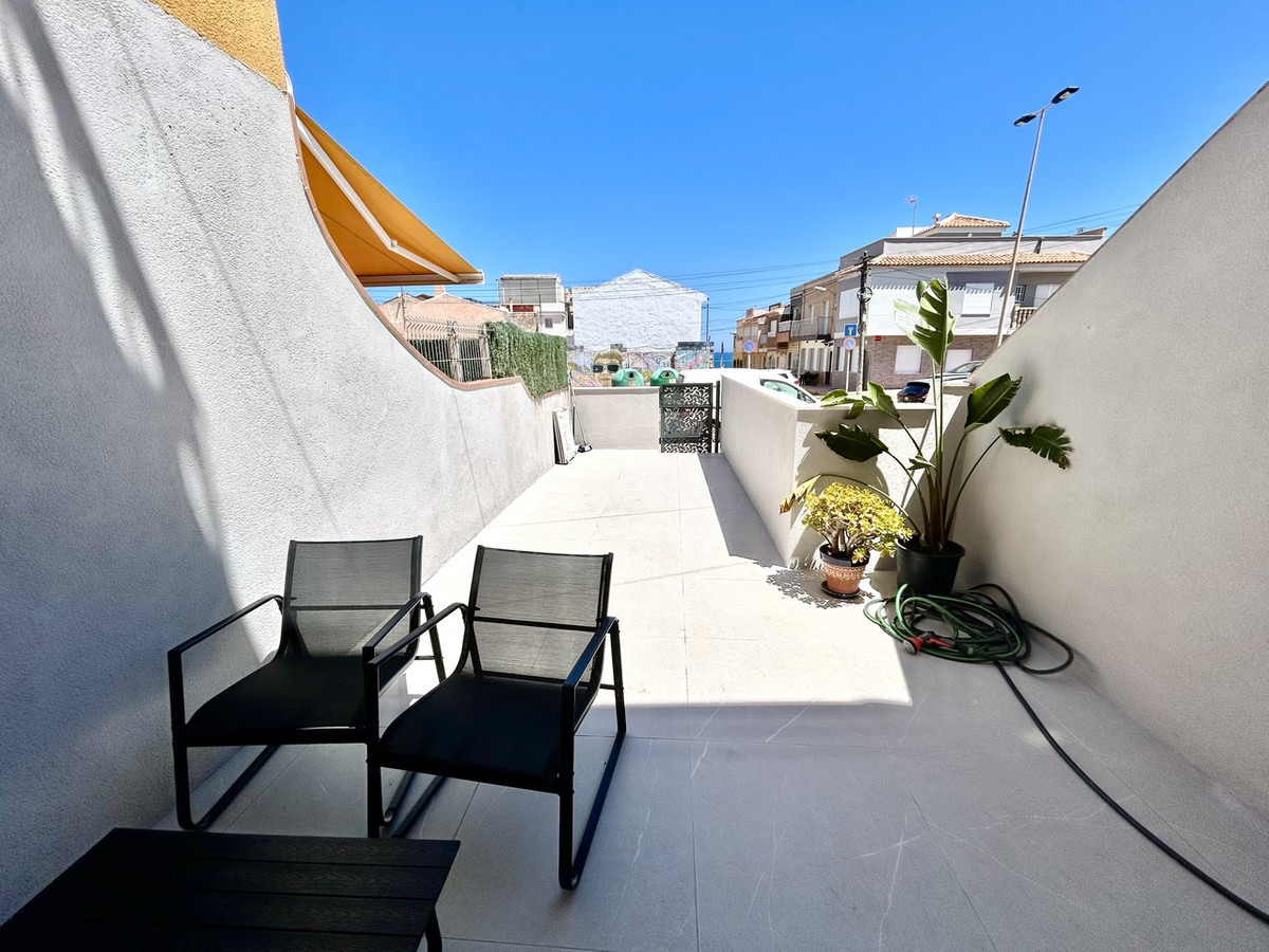For sale - 2 Bedroom 1 Bathroom Apartment - Ground Floor Apartment in Torrevieja - Torrevieja Centro  - Alicante