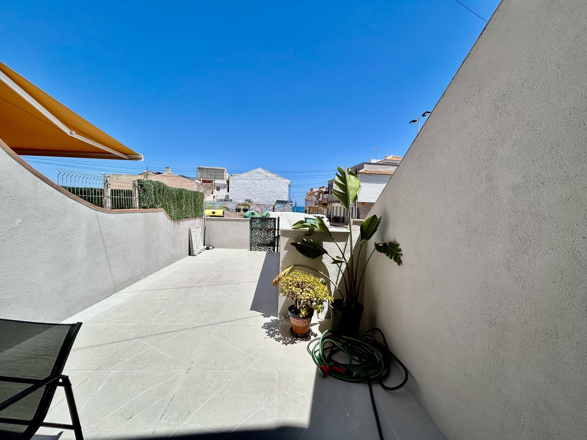 For sale - 2 Bedroom 1 Bathroom Apartment - Ground Floor Apartment in Torrevieja - Torrevieja Centro  - Alicante