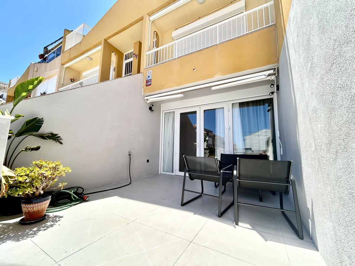For sale - 2 Bedroom 1 Bathroom Apartment - Ground Floor Apartment in Torrevieja - Torrevieja Centro  - Alicante