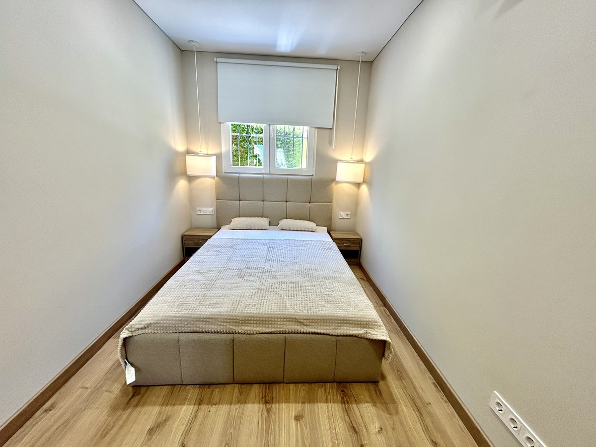 For sale - 2 Bedroom 1 Bathroom Apartment - Ground Floor Apartment in Torrevieja - Torrevieja Centro  - Alicante