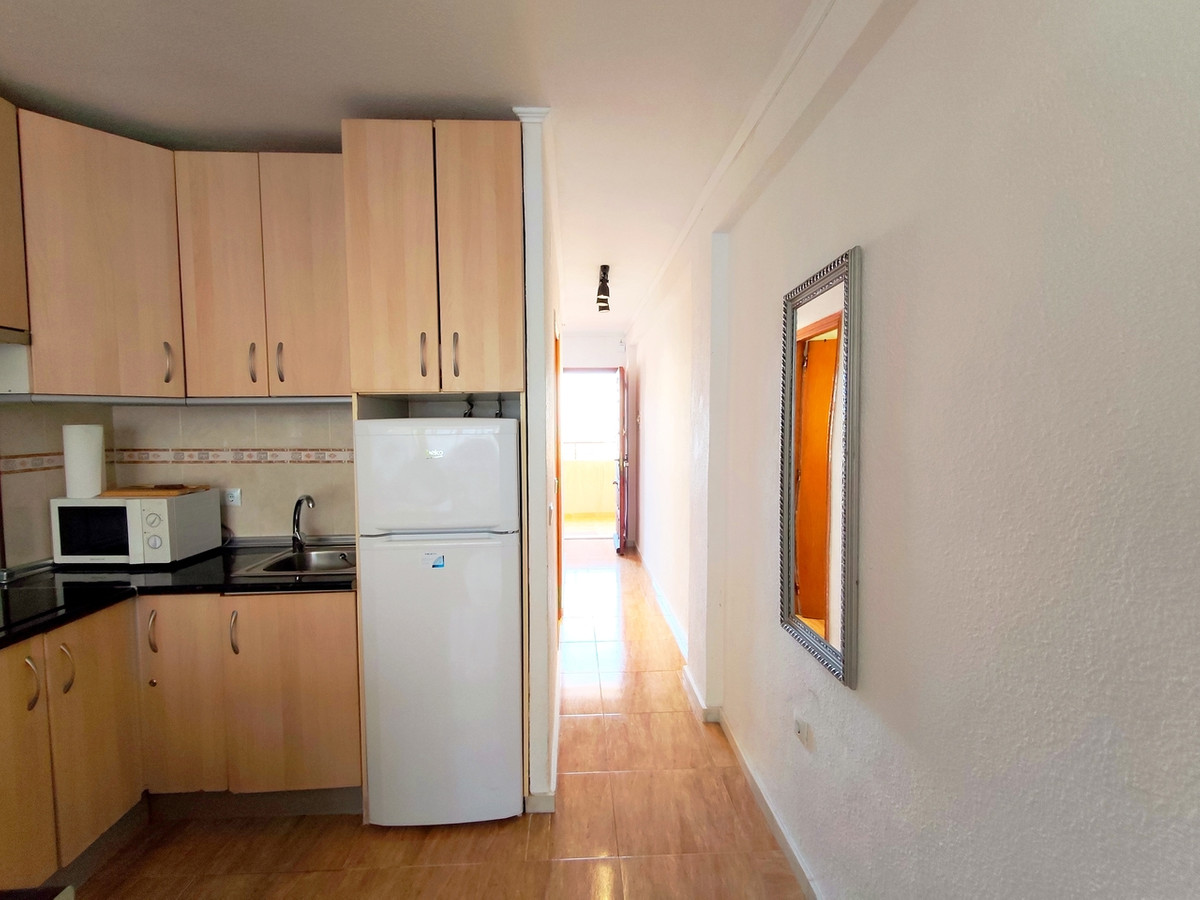 For sale - 1 Bedroom 1 Bathroom Apartment - Middle Floor Apartment in Torrevieja - Torrevieja Centro  - Alicante