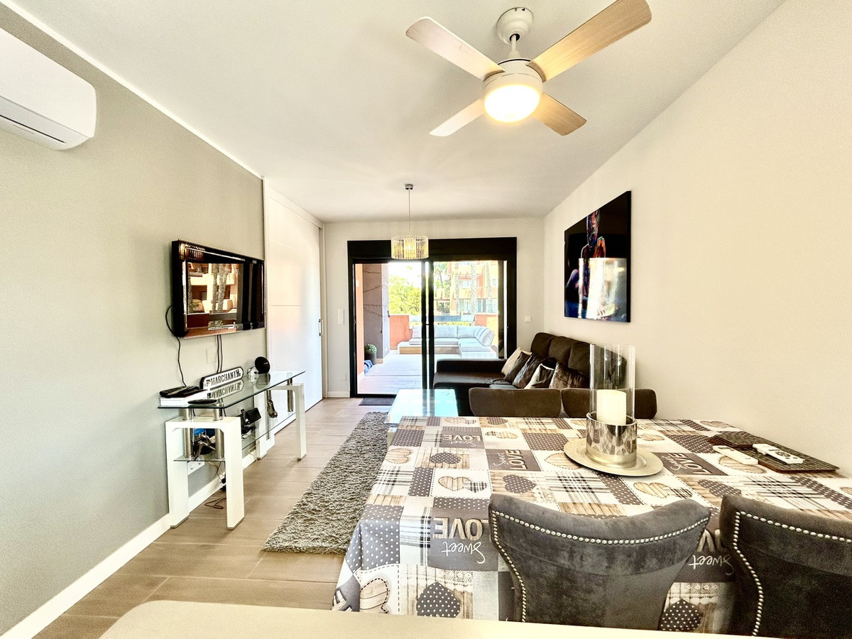 For sale - 2 Bedroom 2 Bathroom Apartment - Ground Floor Apartment in Orihuela - Villamartin  - Alicante