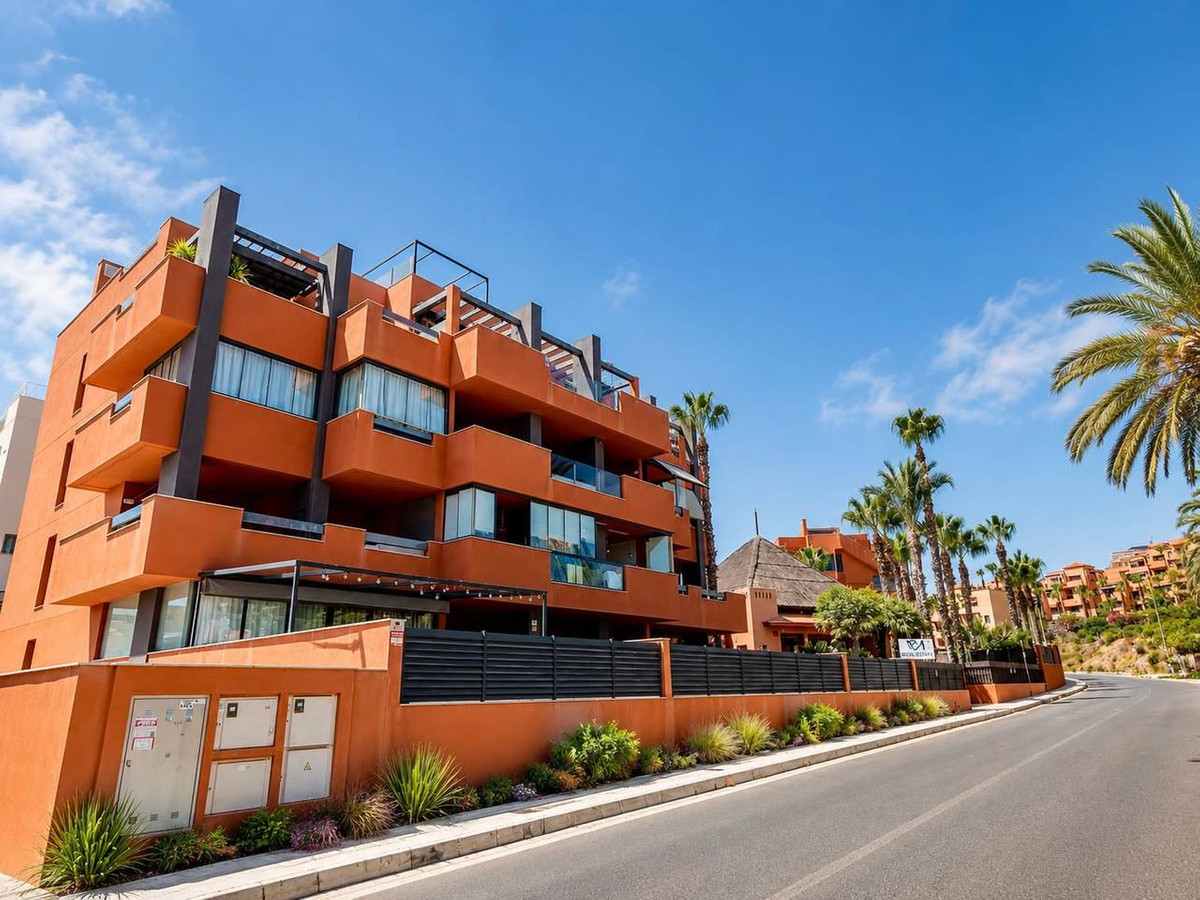 For sale - 2 Bedroom 2 Bathroom Apartment - Ground Floor Apartment in Orihuela - Villamartin  - Alicante