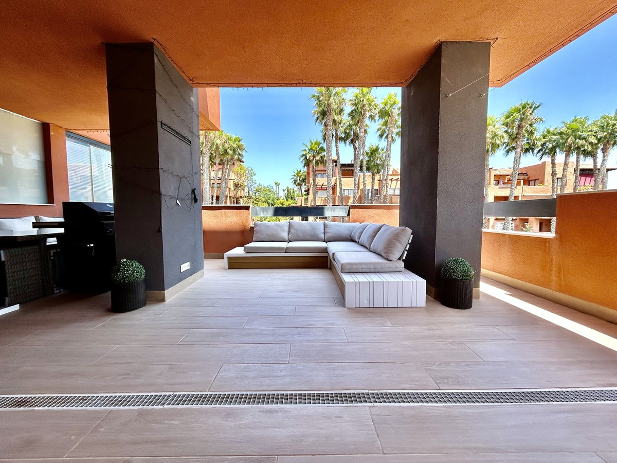 For sale - 2 Bedroom 2 Bathroom Apartment - Ground Floor Apartment in Orihuela - Villamartin  - Alicante