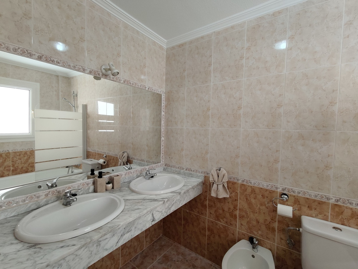 For sale - 2 Bedroom 2 Bathroom Apartment in Cabo Roig  - Cabo Roig  - Alicante