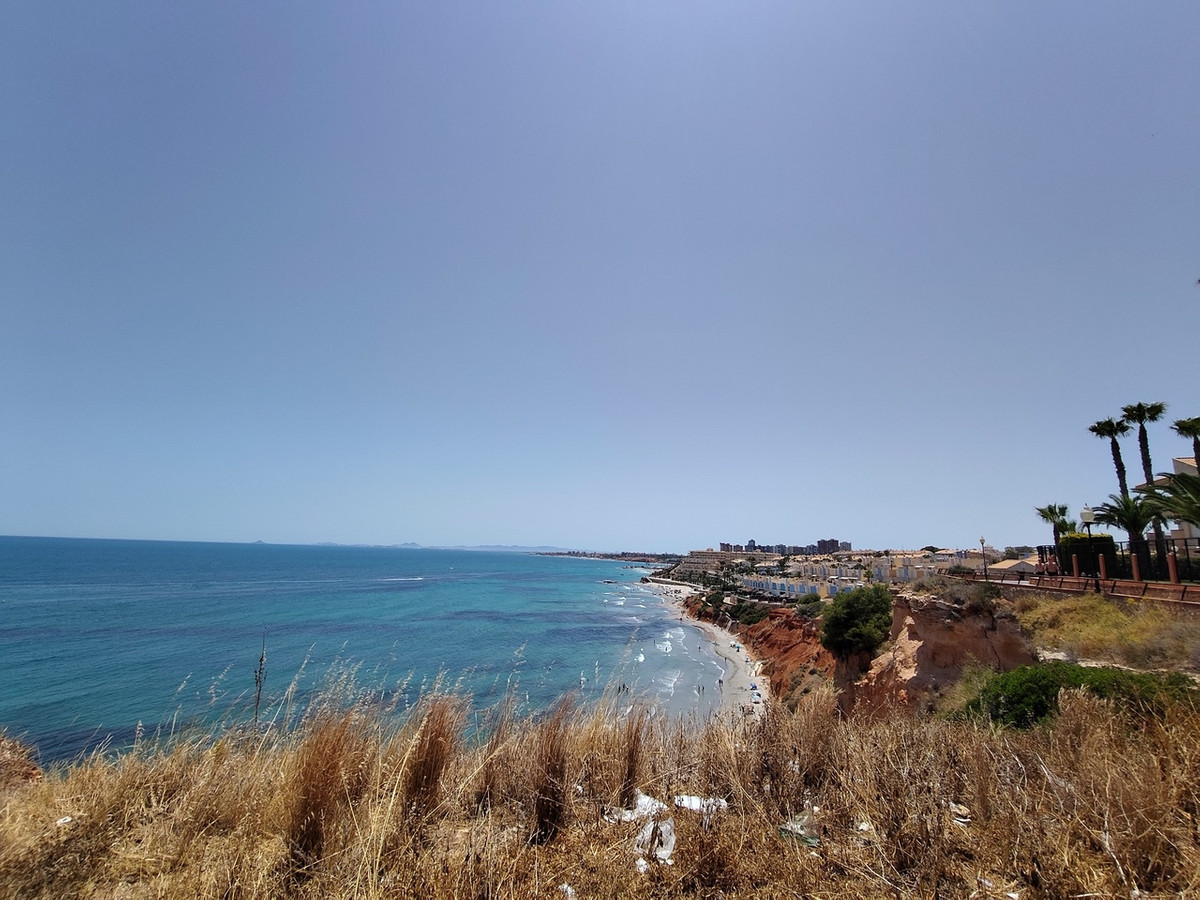 For sale - 2 Bedroom 2 Bathroom Apartment in Cabo Roig  - Cabo Roig  - Alicante