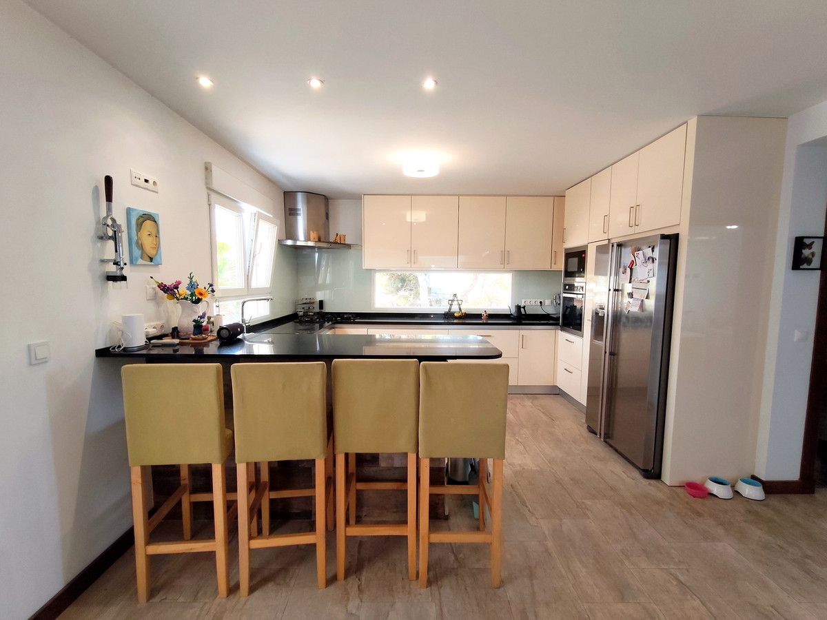 For sale - 4 Bedroom 4 Bathroom House - Detached Villa in Rojales - Ciudad Quesada  - Alicante