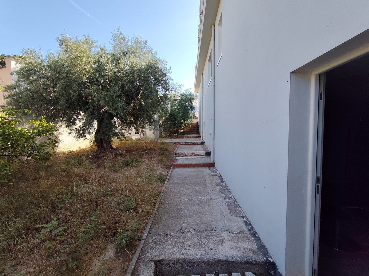 For sale - 4 Bedroom 4 Bathroom House - Detached Villa in Rojales - Ciudad Quesada  - Alicante