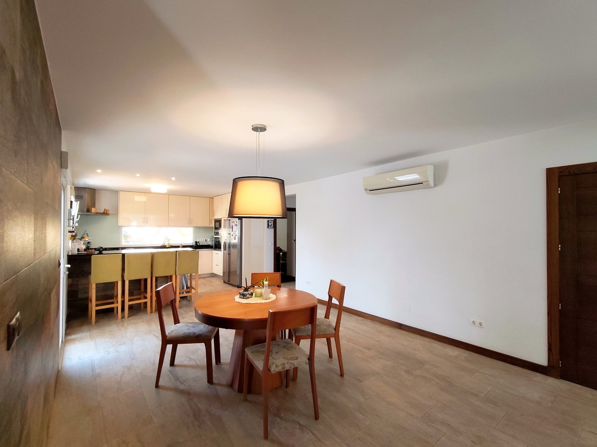 For sale - 4 Bedroom 4 Bathroom House - Detached Villa in Rojales - Ciudad Quesada  - Alicante