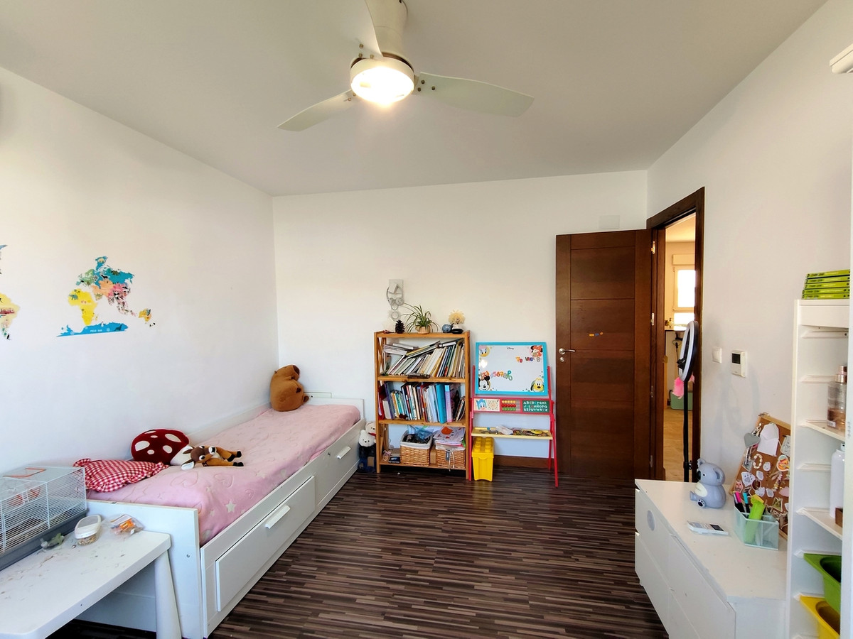 For sale - 4 Bedroom 4 Bathroom House - Detached Villa in Rojales - Ciudad Quesada  - Alicante