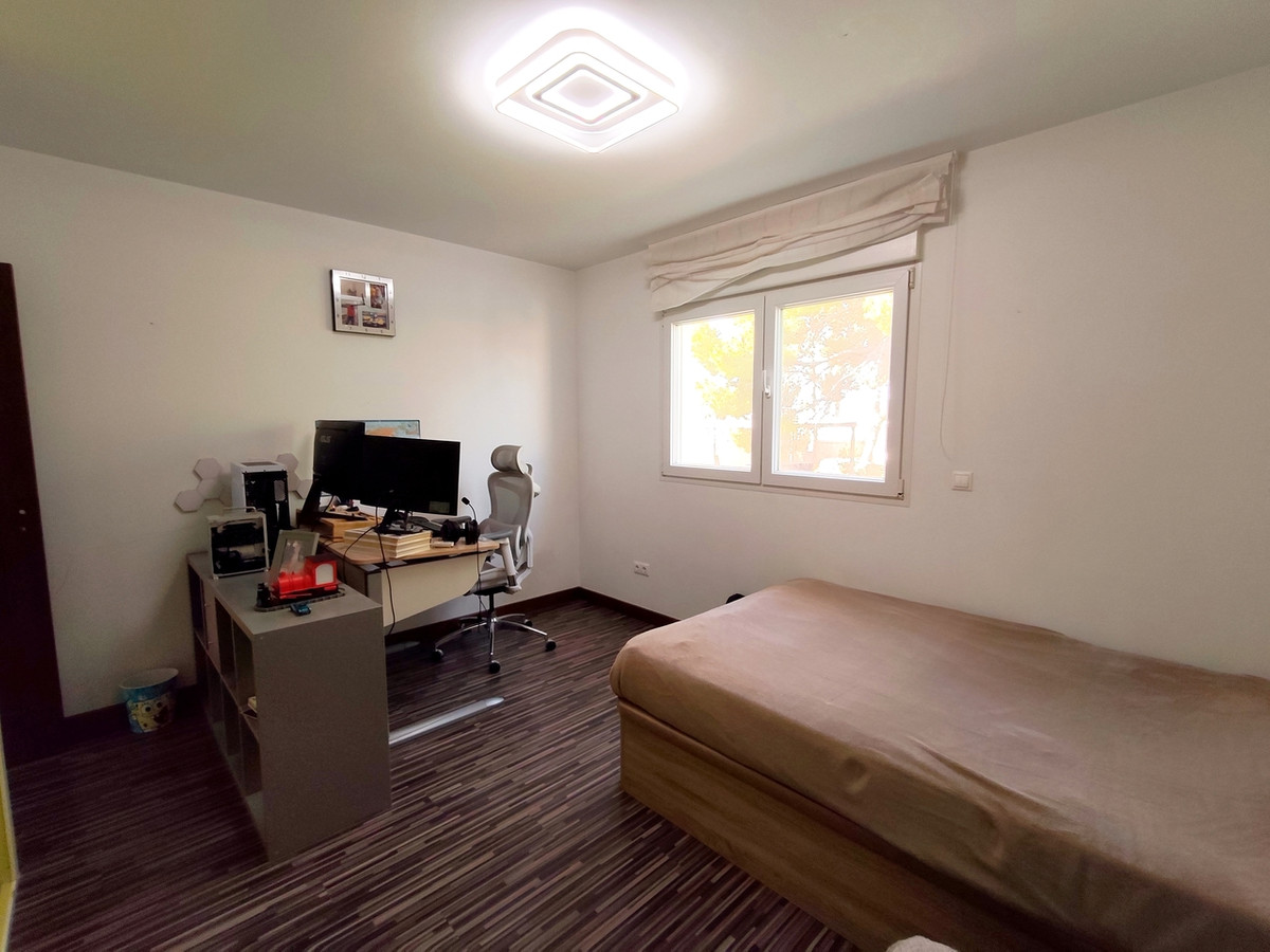 For sale - 4 Bedroom 4 Bathroom House - Detached Villa in Rojales - Ciudad Quesada  - Alicante