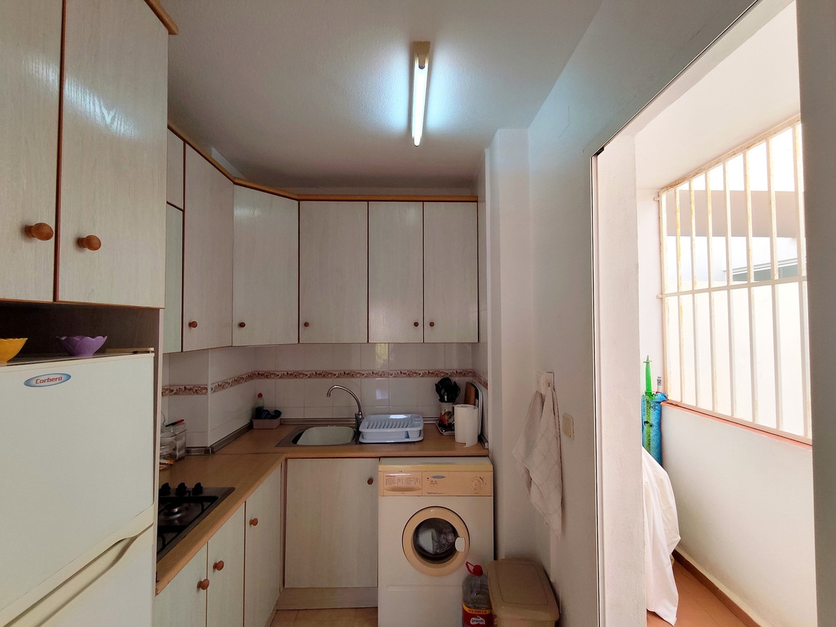 For sale - 2 Bedroom 1 Bathroom Apartment in La Zenia  - La Zenia  - Alicante
