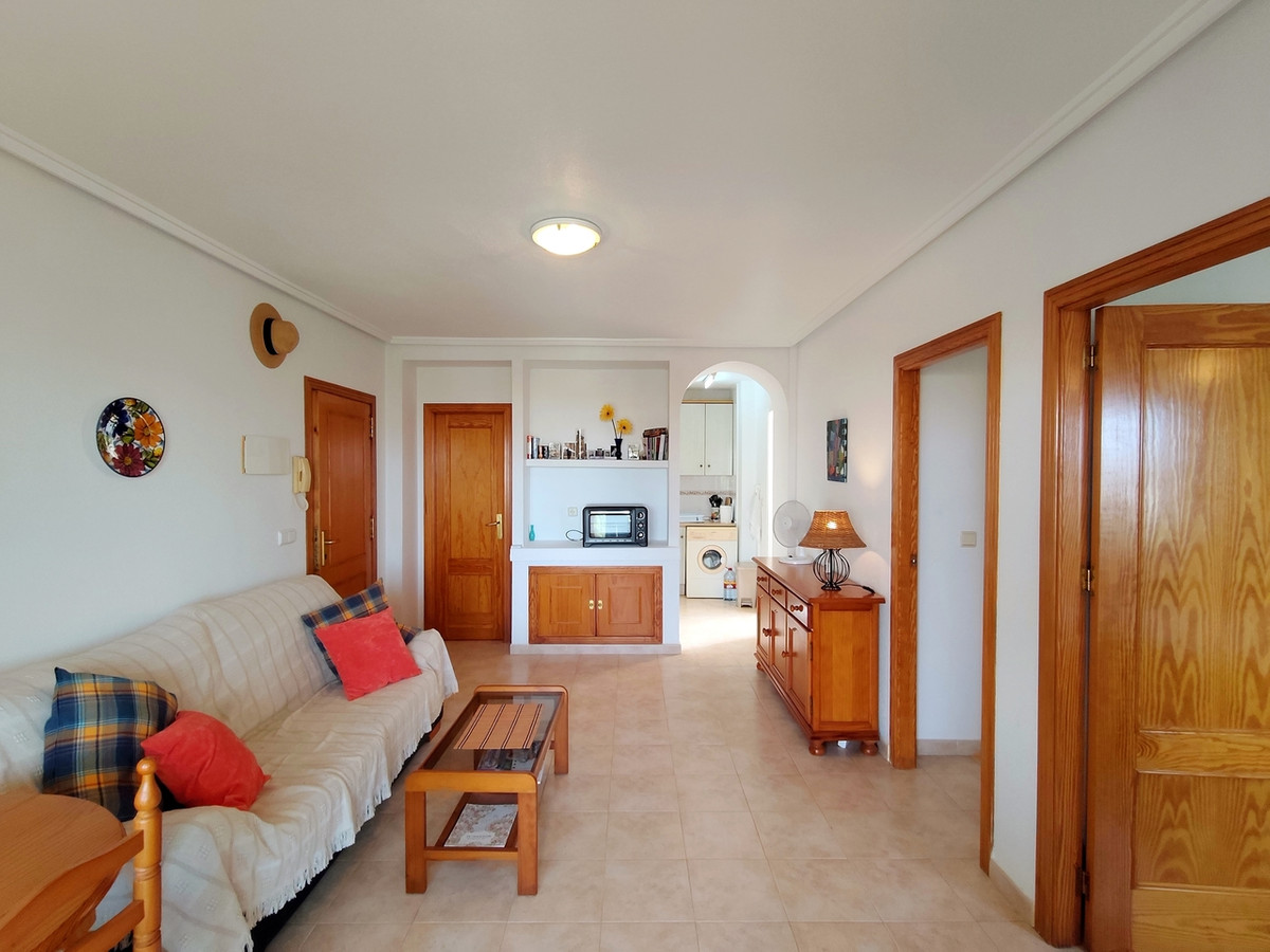 For sale - 2 Bedroom 1 Bathroom Apartment in La Zenia  - La Zenia  - Alicante