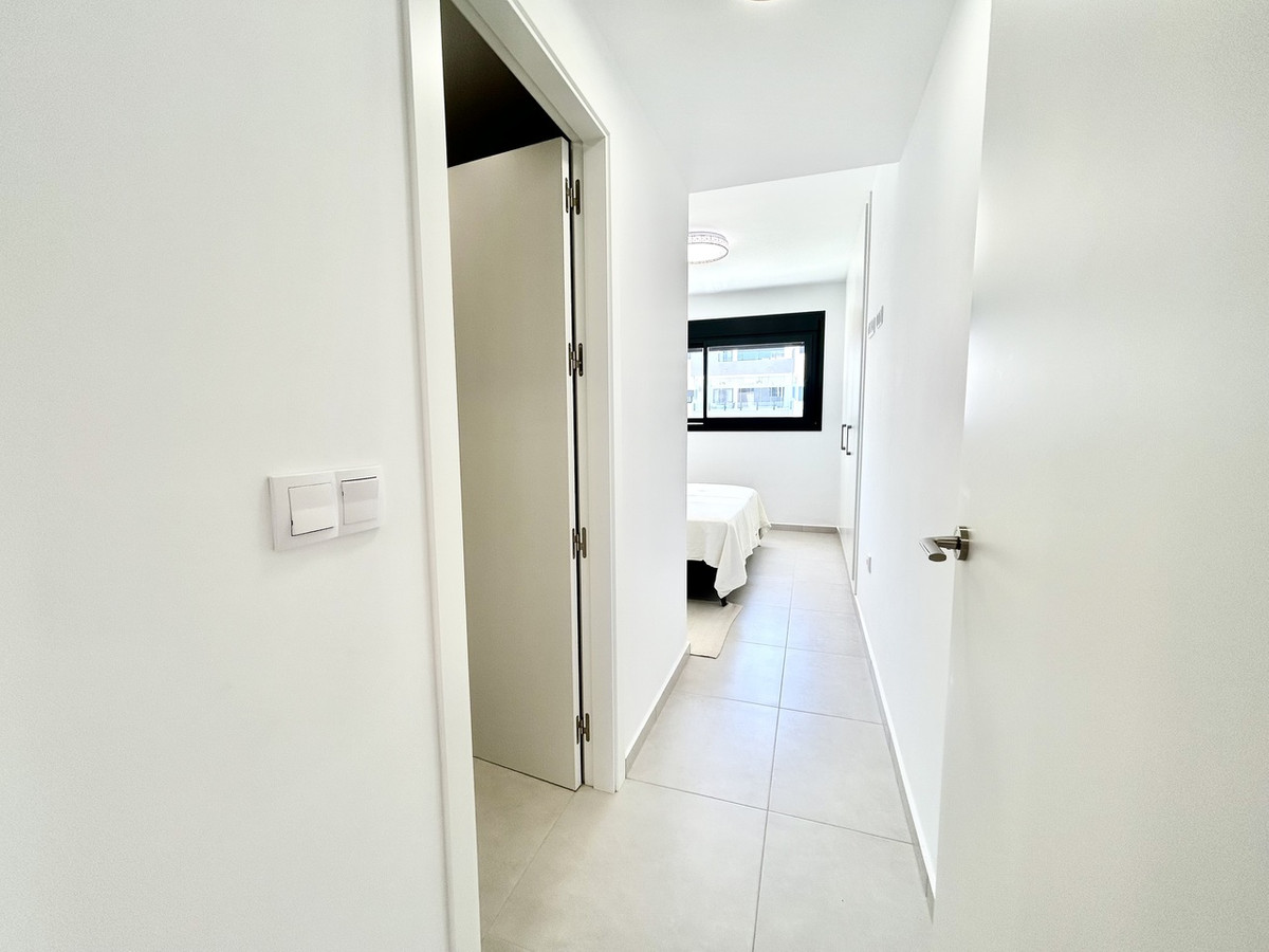 For sale - 3 Bedroom 2 Bathroom Apartment - Middle Floor Apartment in Orihuela - Los Dolses  - Alicante