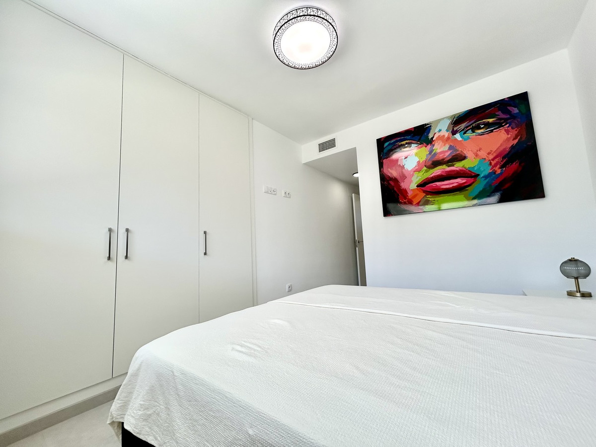 For sale - 3 Bedroom 2 Bathroom Apartment - Middle Floor Apartment in Orihuela - Los Dolses  - Alicante