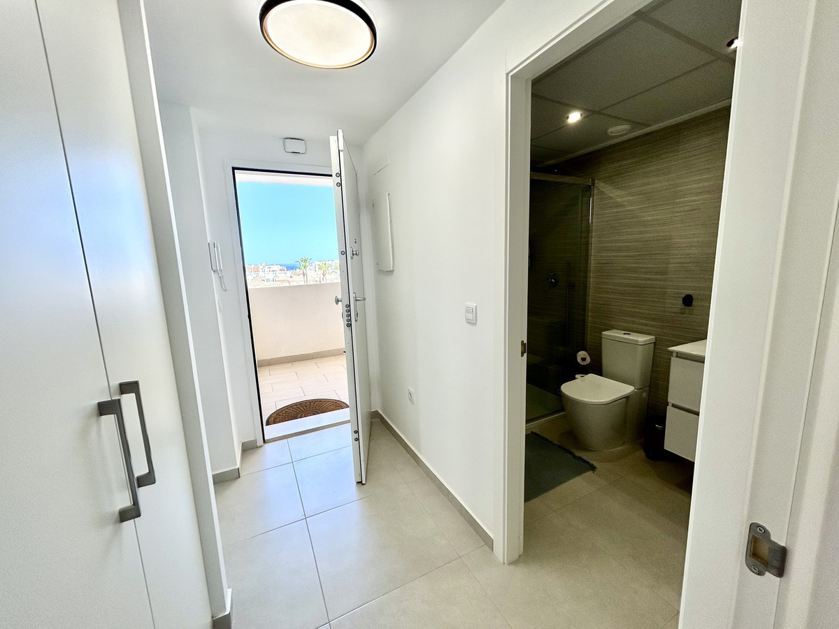 For sale - 3 Bedroom 2 Bathroom Apartment - Middle Floor Apartment in Orihuela - Los Dolses  - Alicante