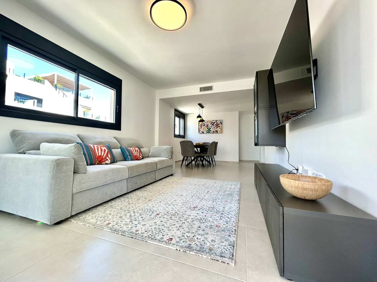 For sale - 3 Bedroom 2 Bathroom Apartment - Middle Floor Apartment in Orihuela - Los Dolses  - Alicante