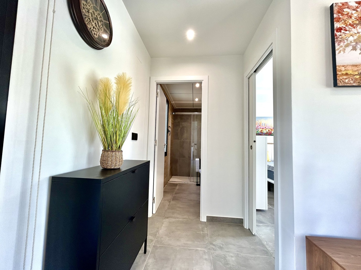 For sale - 2 Bedroom 2 Bathroom House - Detached Villa in Orihuela - Villamartin  - Alicante