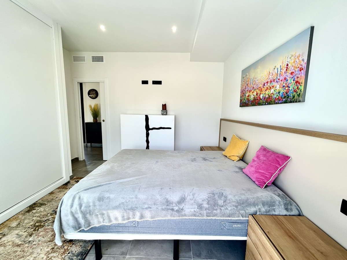 For sale - 2 Bedroom 2 Bathroom House - Detached Villa in Orihuela - Villamartin  - Alicante