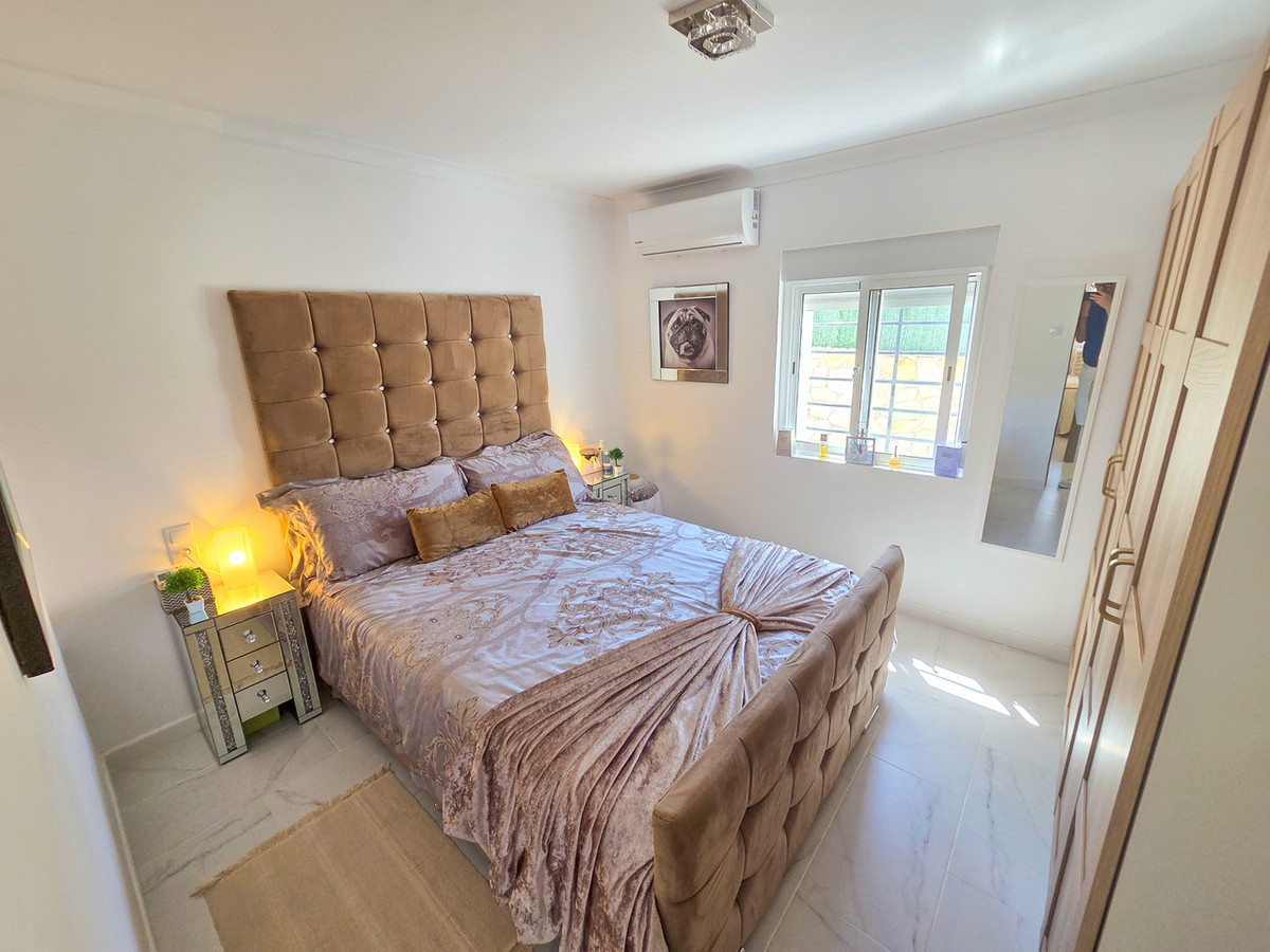 For sale - 3 Bedroom 1 Bathroom House - Detached Villa in Crevillente - Crevillent - Crevillente - Crevillent Centro  - Alicante