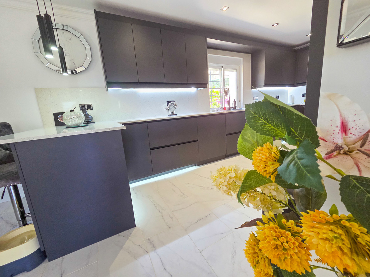 For sale - 3 Bedroom 1 Bathroom House - Detached Villa in Crevillente - Crevillent - Crevillente - Crevillent Centro  - Alicante