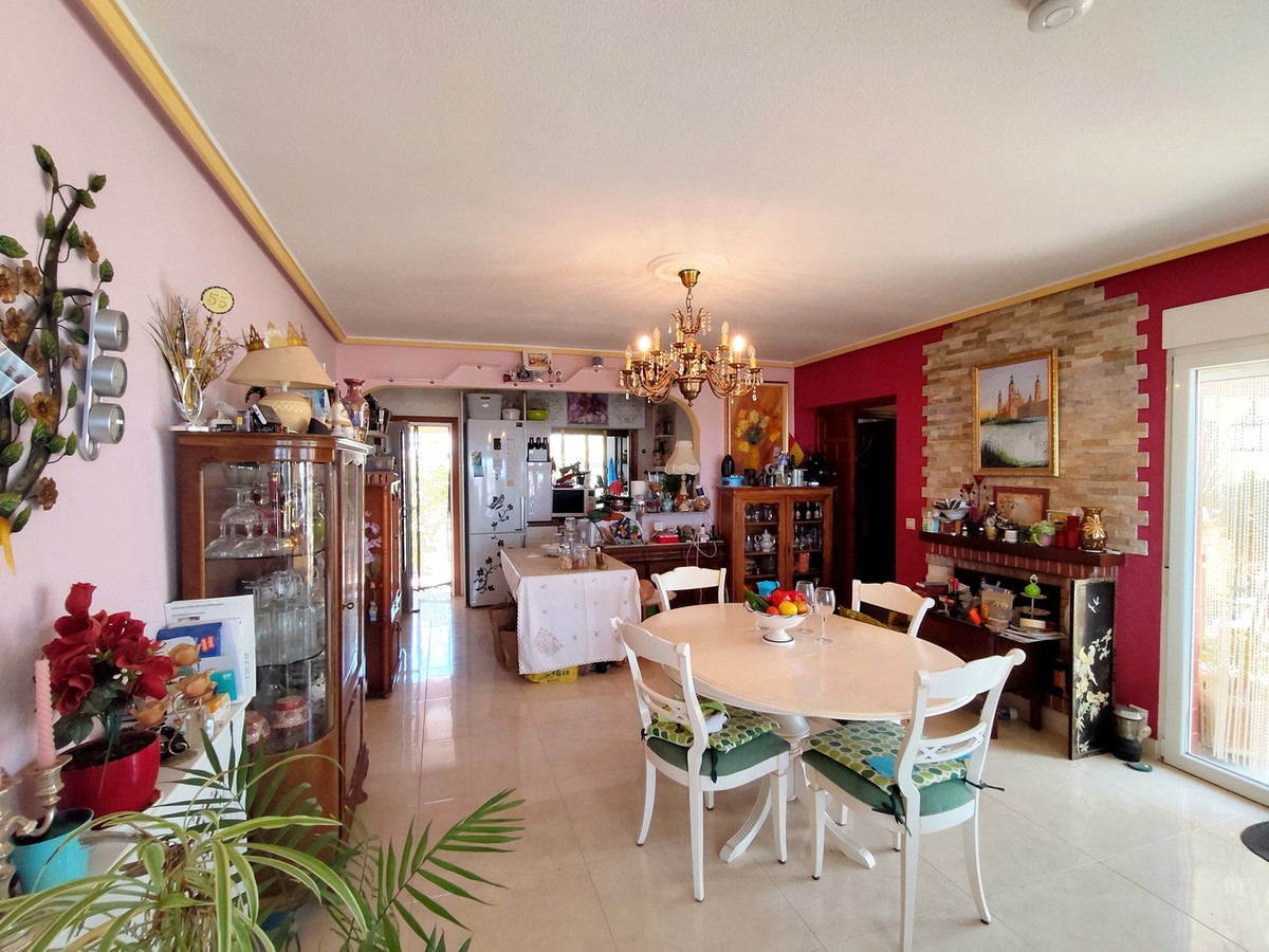 For sale - 3 Bedroom 2 Bathroom House - Detached Villa in Rojales - Ciudad Quesada  - Alicante