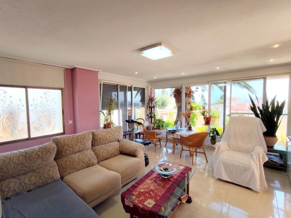For sale - 3 Bedroom 2 Bathroom House - Detached Villa in Rojales - Ciudad Quesada  - Alicante