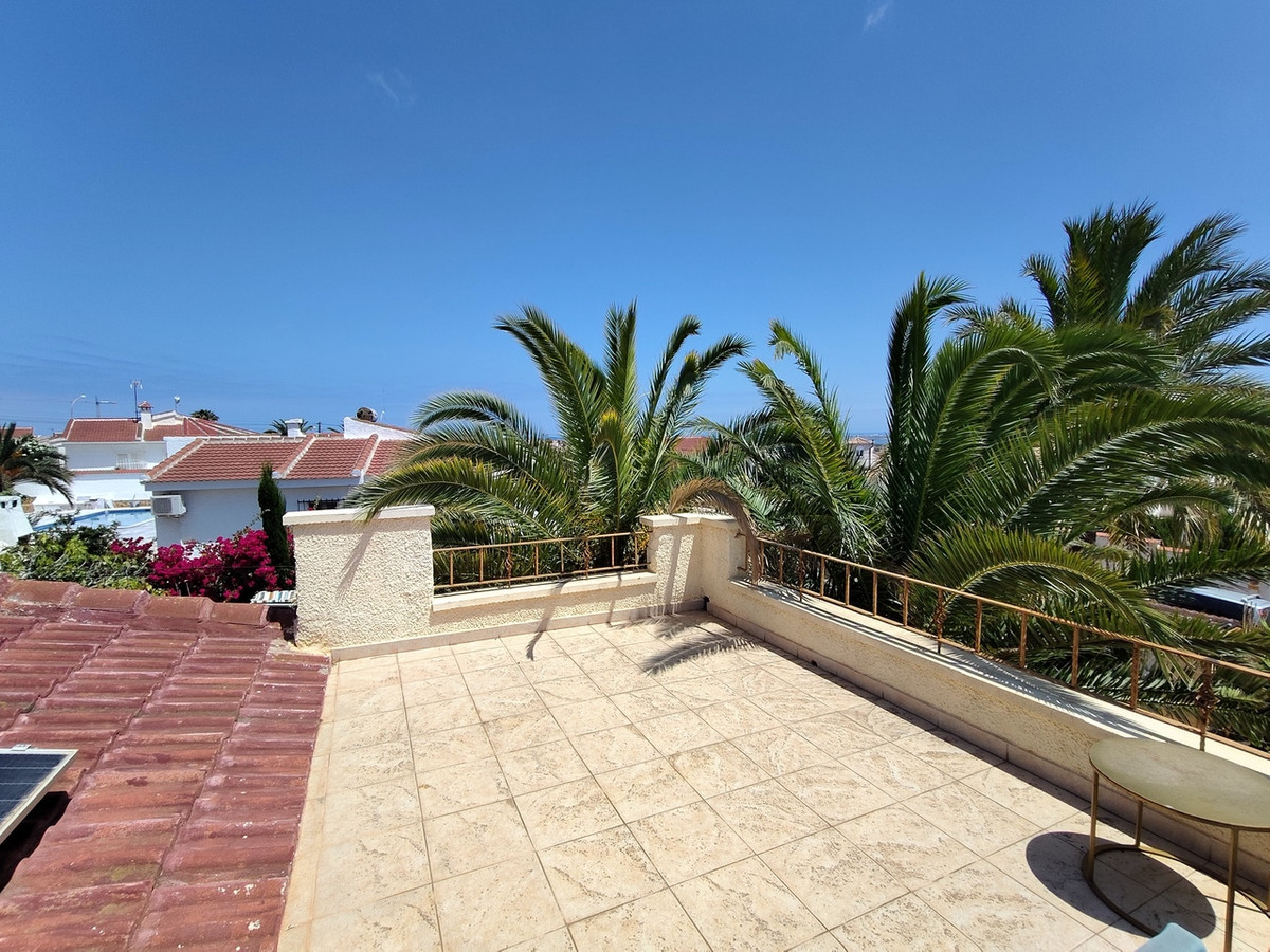 For sale - 3 Bedroom 2 Bathroom House - Detached Villa in Rojales - Ciudad Quesada  - Alicante