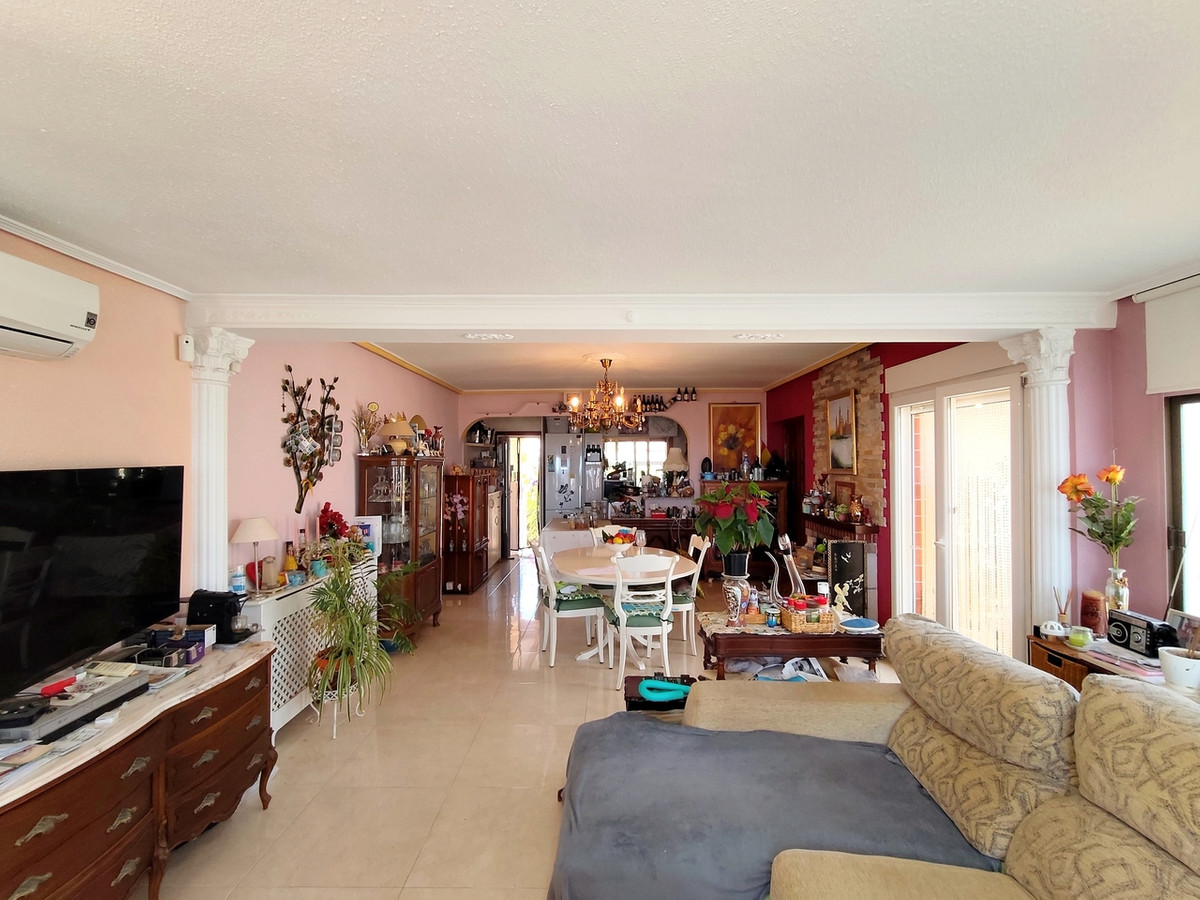 For sale - 3 Bedroom 2 Bathroom House - Detached Villa in Rojales - Ciudad Quesada  - Alicante