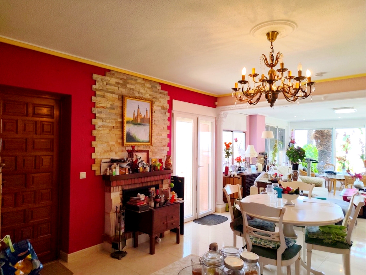 For sale - 3 Bedroom 2 Bathroom House - Detached Villa in Rojales - Ciudad Quesada  - Alicante