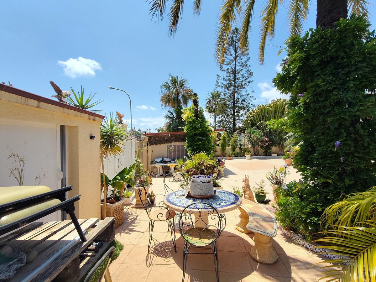 For sale - 3 Bedroom 2 Bathroom House - Detached Villa in Rojales - Ciudad Quesada  - Alicante