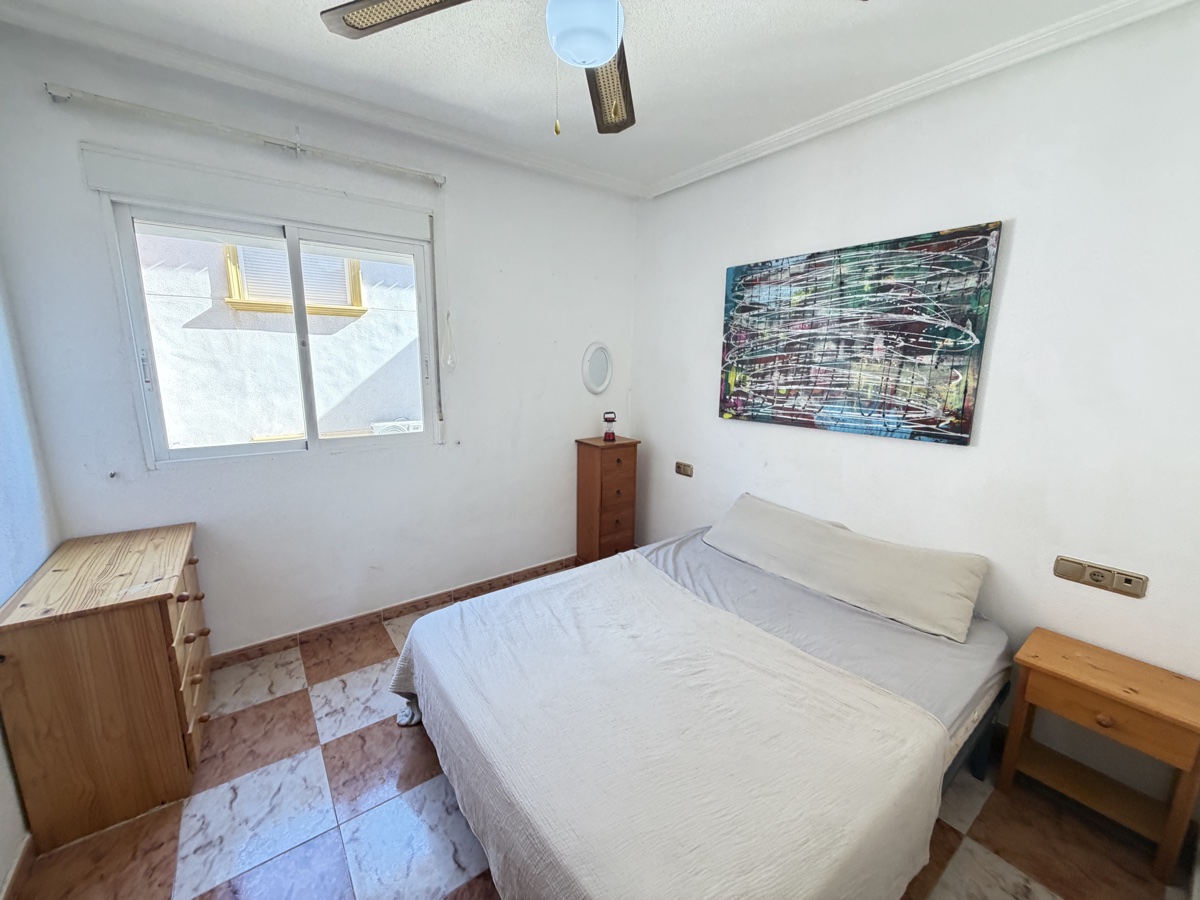 For sale - 2 Bedroom 1 Bathroom Apartment in Villamartin - , Villamartin, Alicante, Spain - Alicante