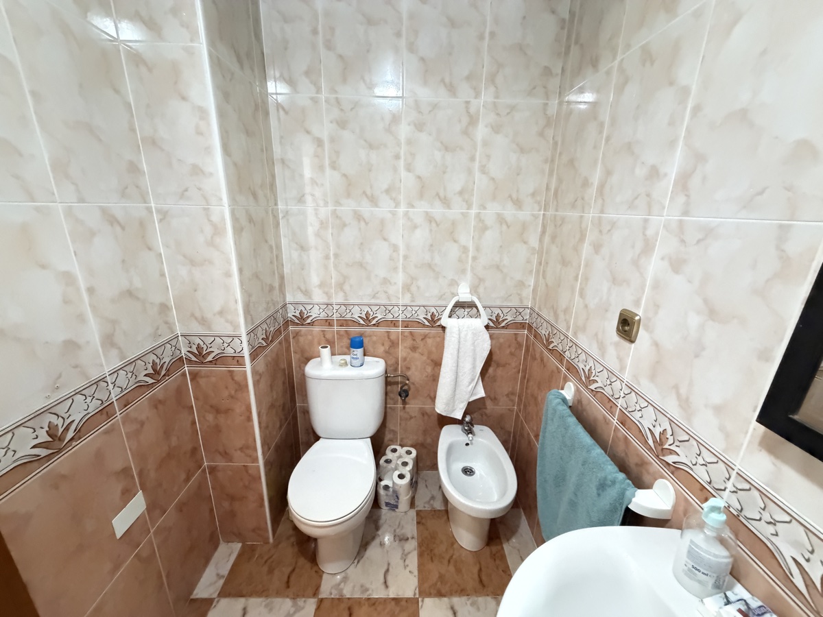 For sale - 2 Bedroom 1 Bathroom Apartment in Villamartin - , Villamartin, Alicante, Spain - Alicante