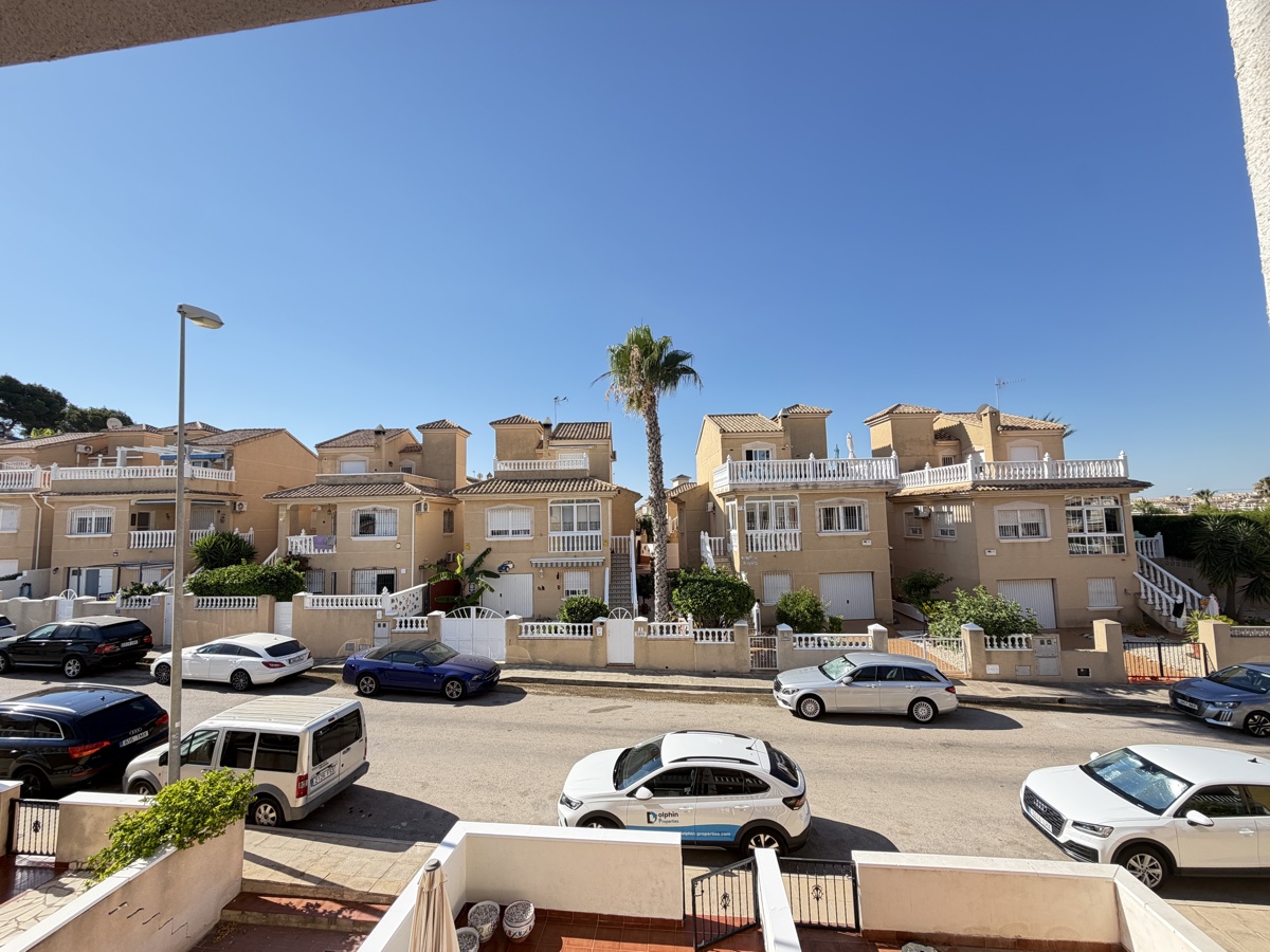 For sale - 2 Bedroom 1 Bathroom Apartment in Villamartin - , Villamartin, Alicante, Spain - Alicante