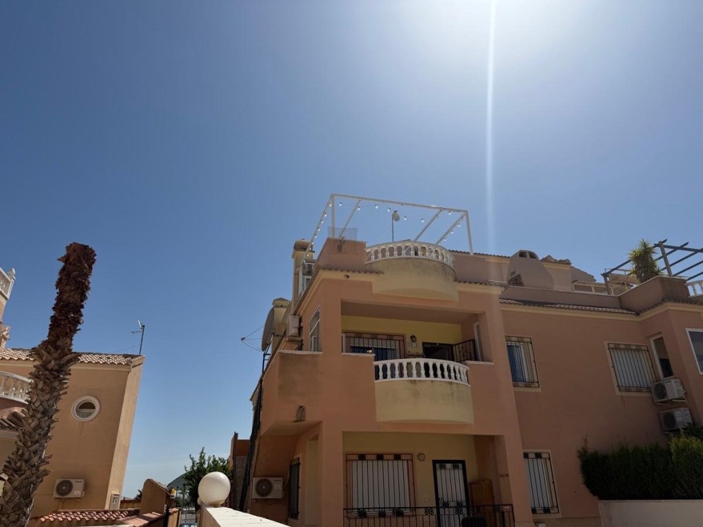 3 Bedroom 2 Bathroom Apartment in Lomas de Cabo Roig