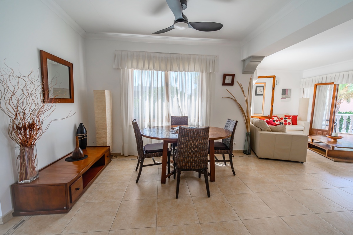 For sale - 4 Bedroom 3 Bathroom Villa in Cabo Roig - , Cabo Roig, Alicante, Spain - Alicante