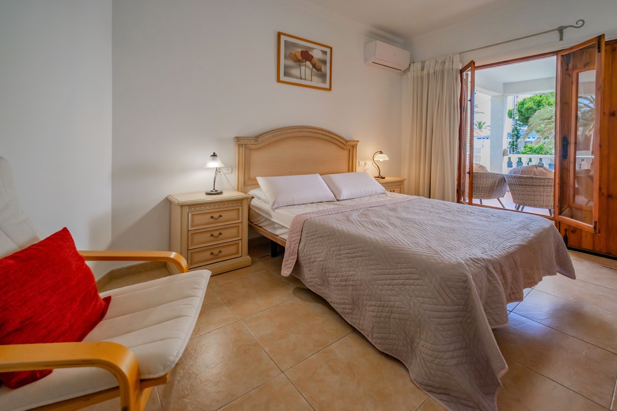 For sale - 4 Bedroom 3 Bathroom Villa in Cabo Roig - , Cabo Roig, Alicante, Spain - Alicante