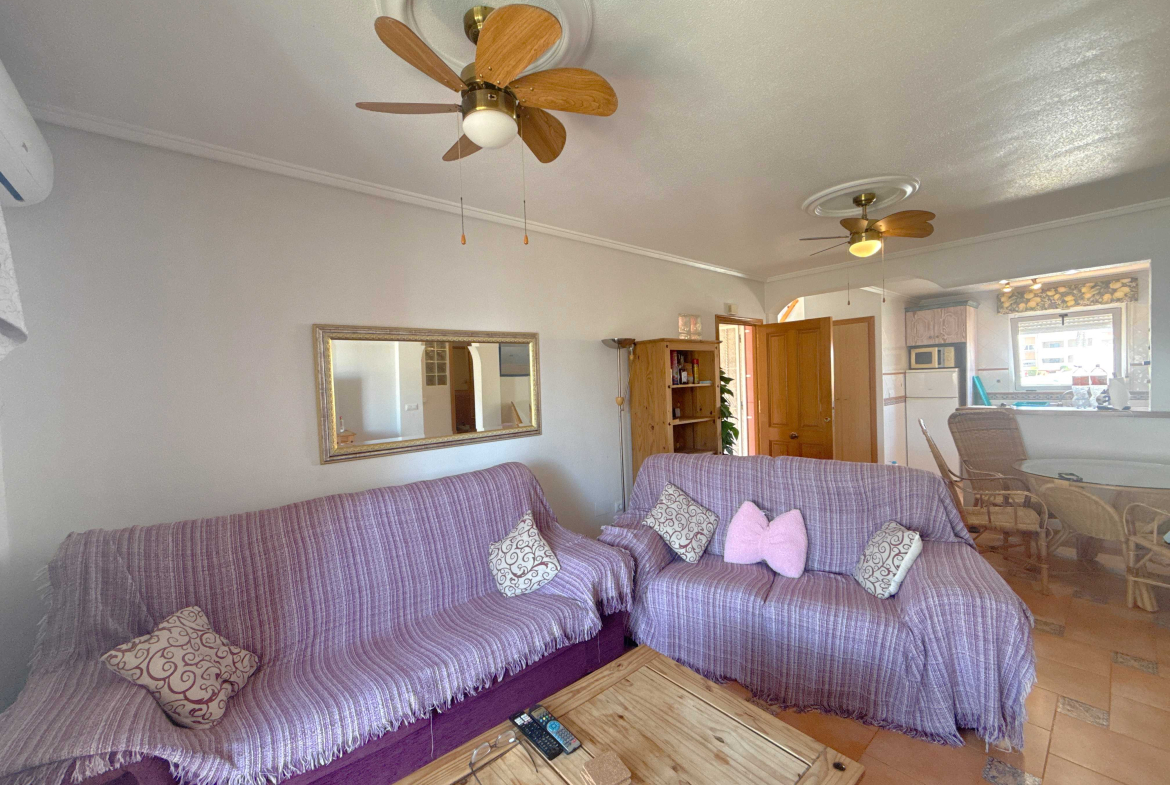 For sale - 2 Bedroom 1 Bathroom Penthouse in Playa Flamenca -  - Alicante