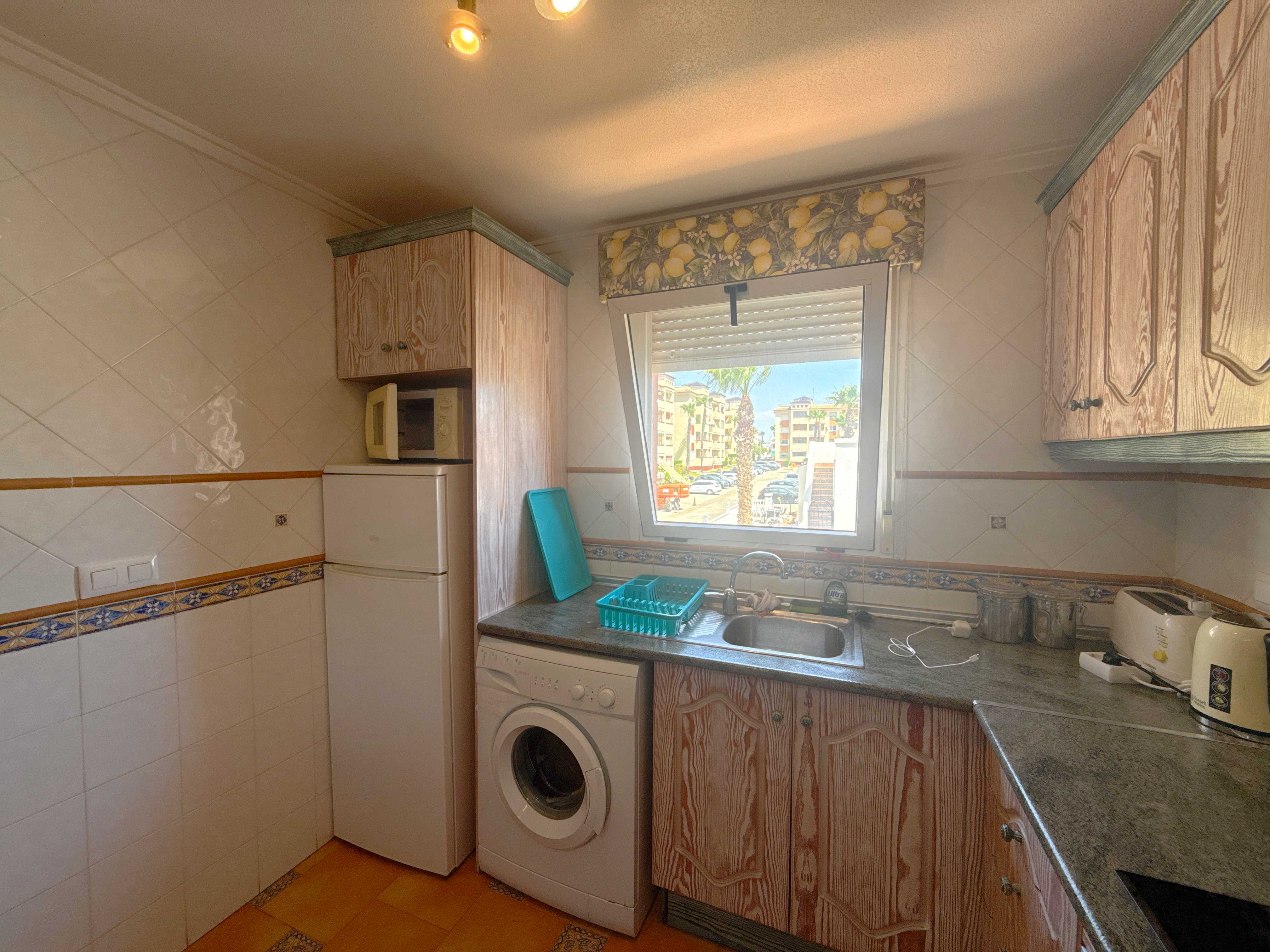 For sale - 2 Bedroom 1 Bathroom Penthouse in Playa Flamenca -  - Alicante