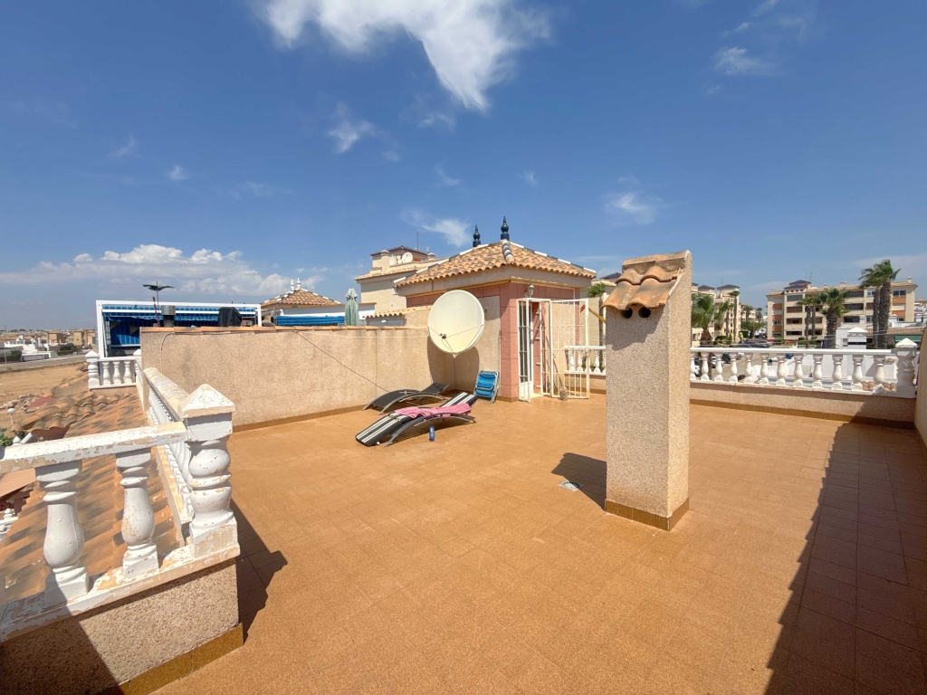 2 Bedroom 1 Bathroom Penthouse in Playa Flamenca