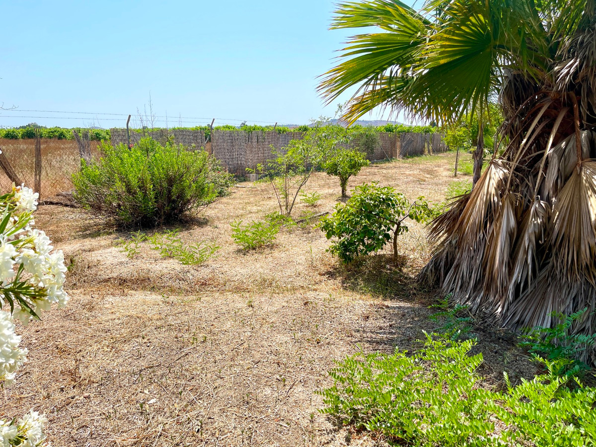For sale - 4 Bedroom 3 Bathroom House - Detached Villa in Daya Nueva - Daya Nueva Centro  - Alicante