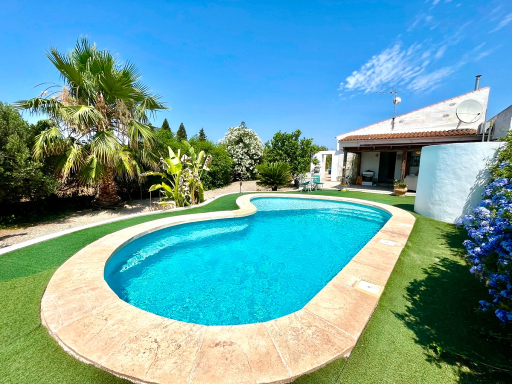 4 Bedroom 3 Bathroom House - Detached Villa in Daya Nueva
