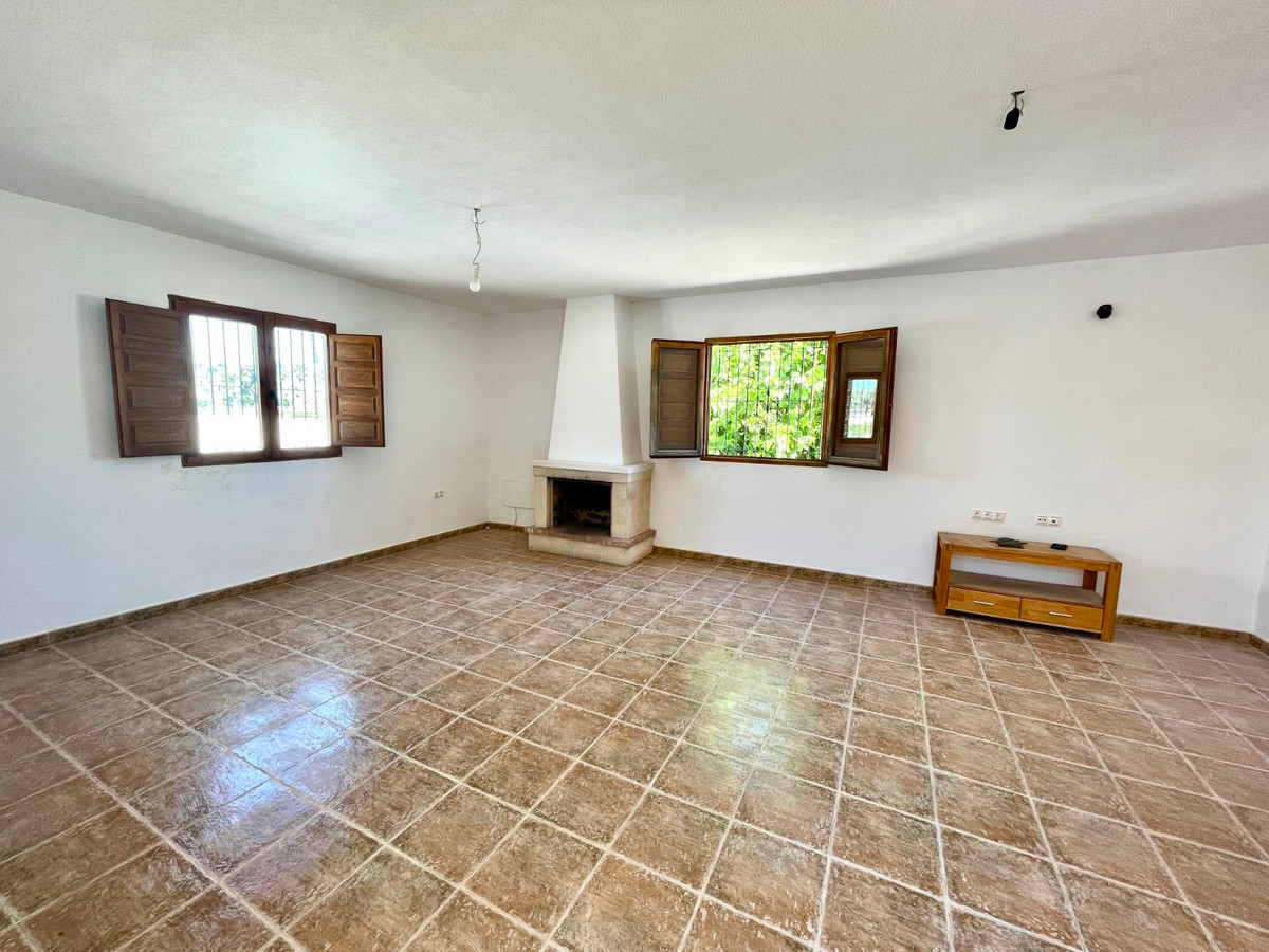 For sale - 4 Bedroom 3 Bathroom House - Detached Villa in Catral - Catral Centro  - Alicante