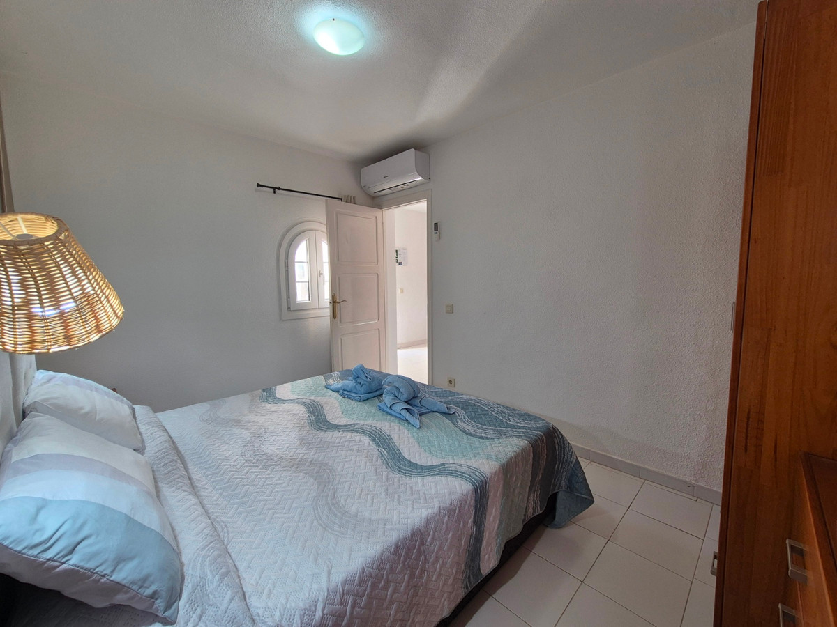 For sale - 1 Bedroom 1 Bathroom Ground floor apartment in Villamartin - San Miguel de Salinas Centro  - Alicante